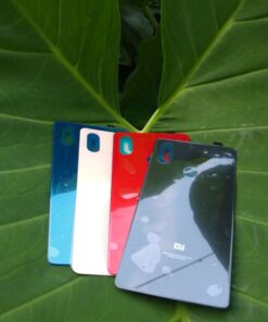 Thay mặt lưng Xiaomi Mi 8 SE tại Nha Trang